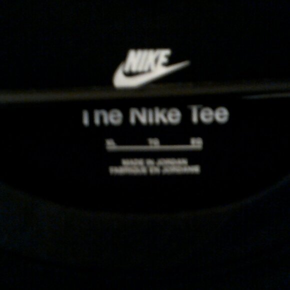 NEW NIKE SPORTSWEAR "Club Embroidered Tee" MEN'S BLACK T-SHIRT XL AR4997-014 - Picture 3 of 6